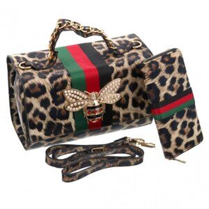 Essential Bag with Wallet Animal Print